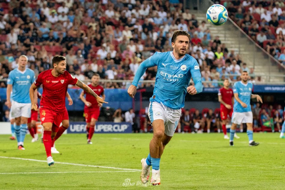 曼城边后卫 曼城边后卫